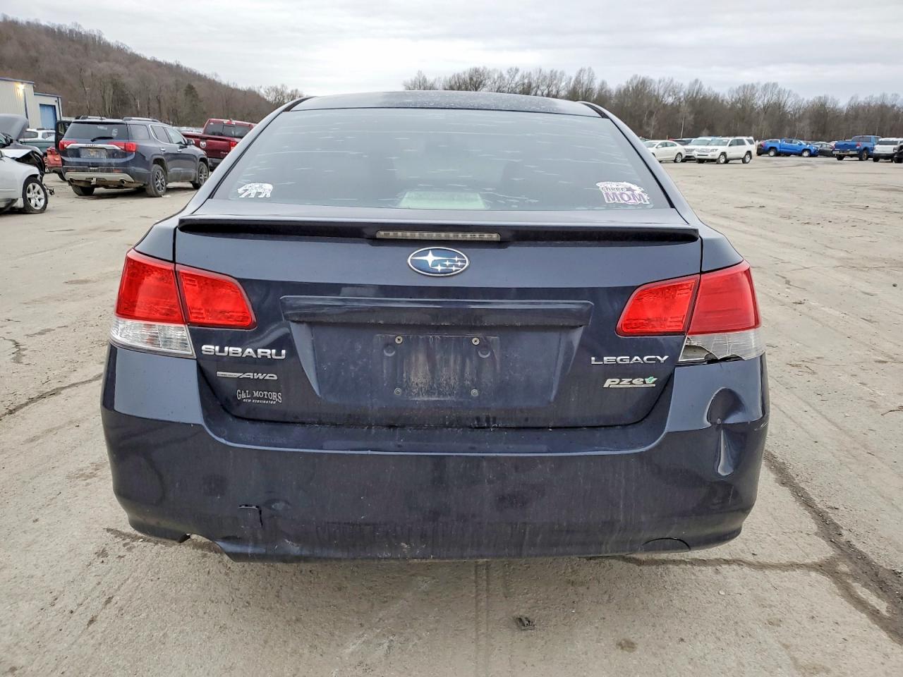 2013 SUBARU LEGACY