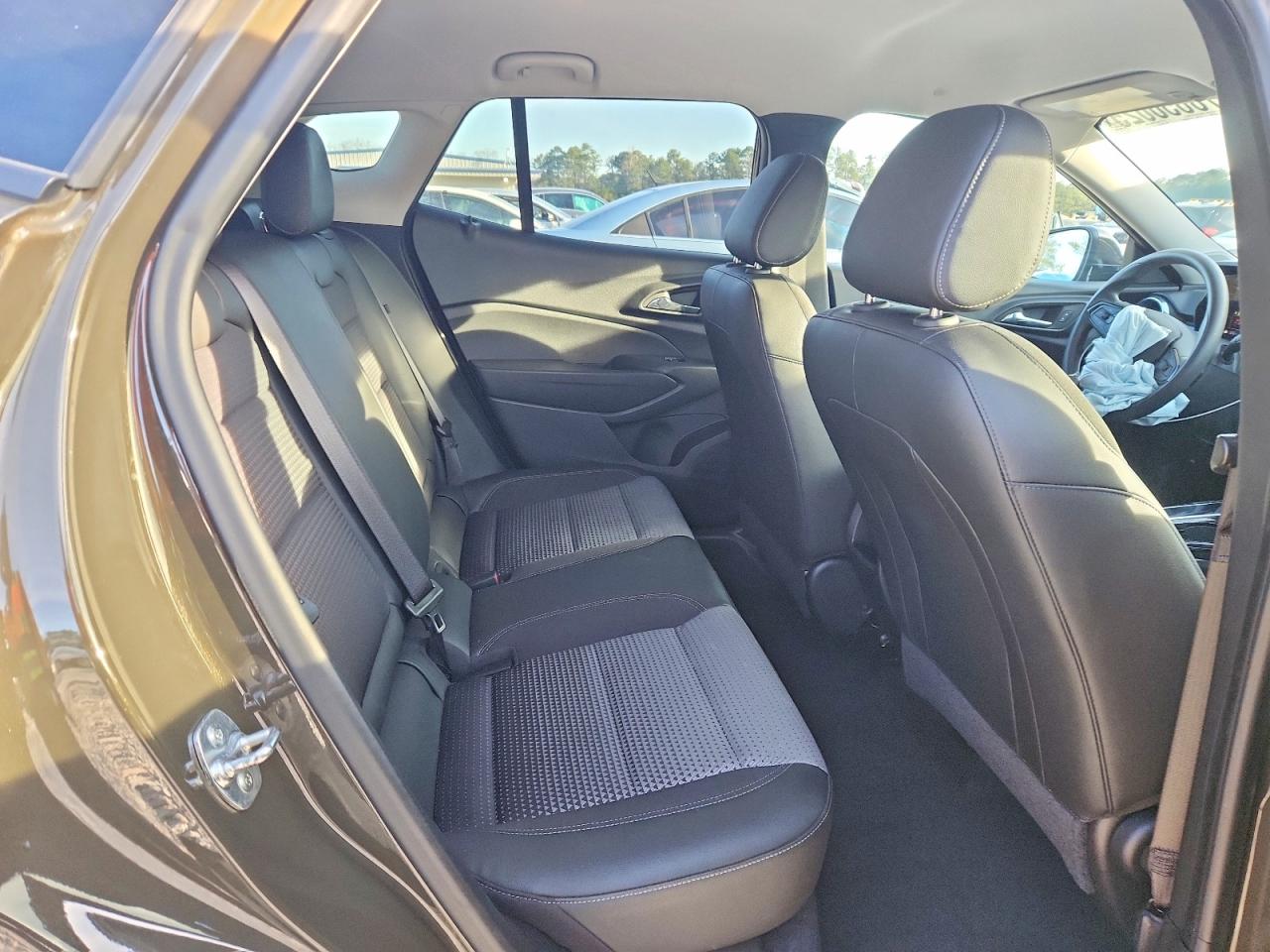 2024 CHEVROLET TRAX