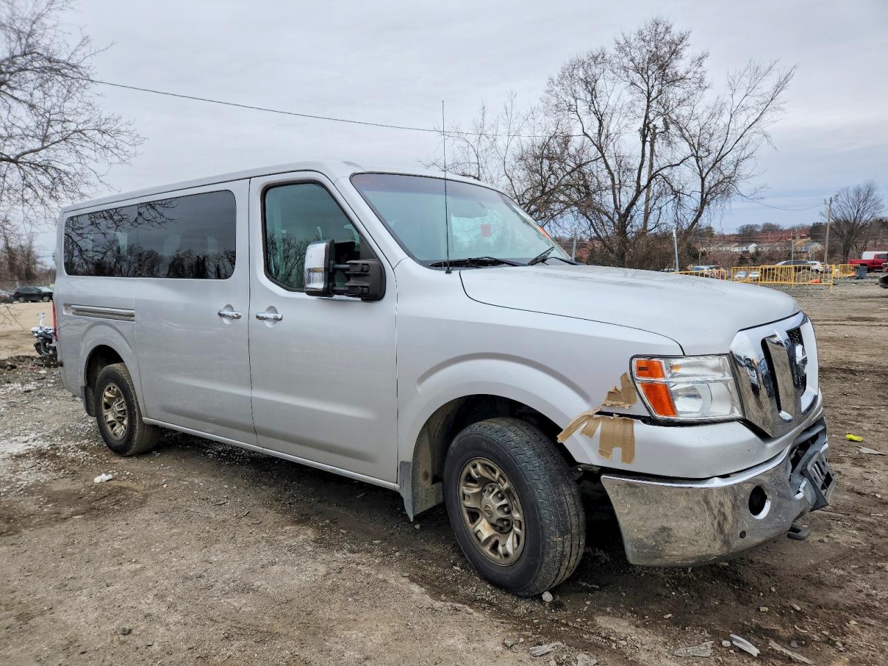 2016 NISSAN NV