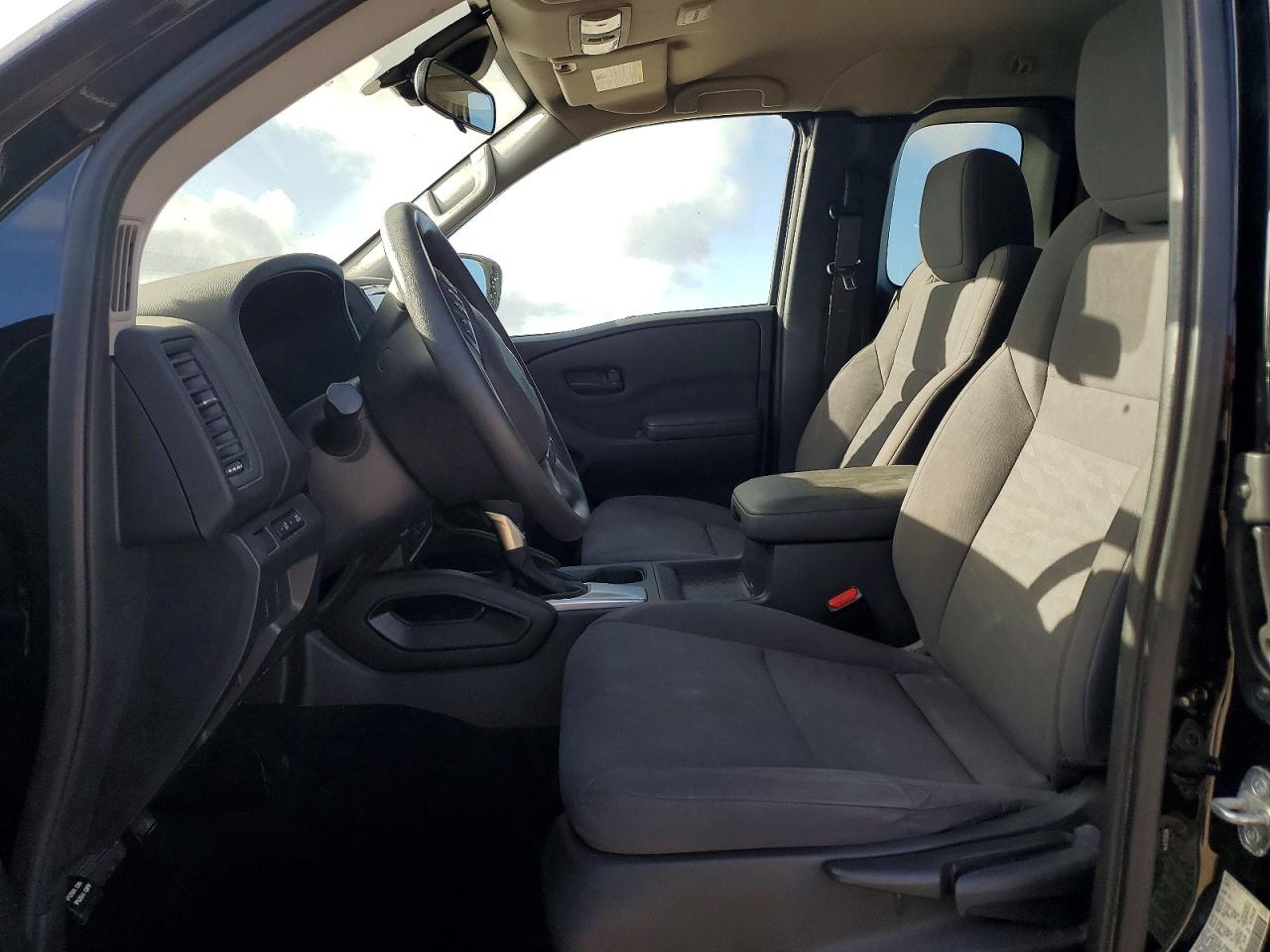 2022 NISSAN FRONTIER