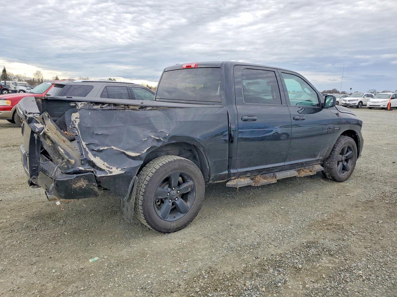2015 RAM TRUCKS 1500