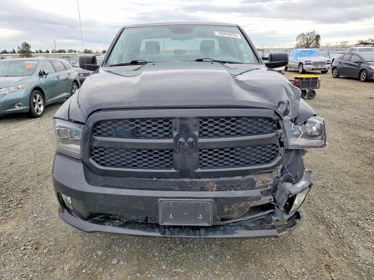 2015 RAM TRUCKS 1500