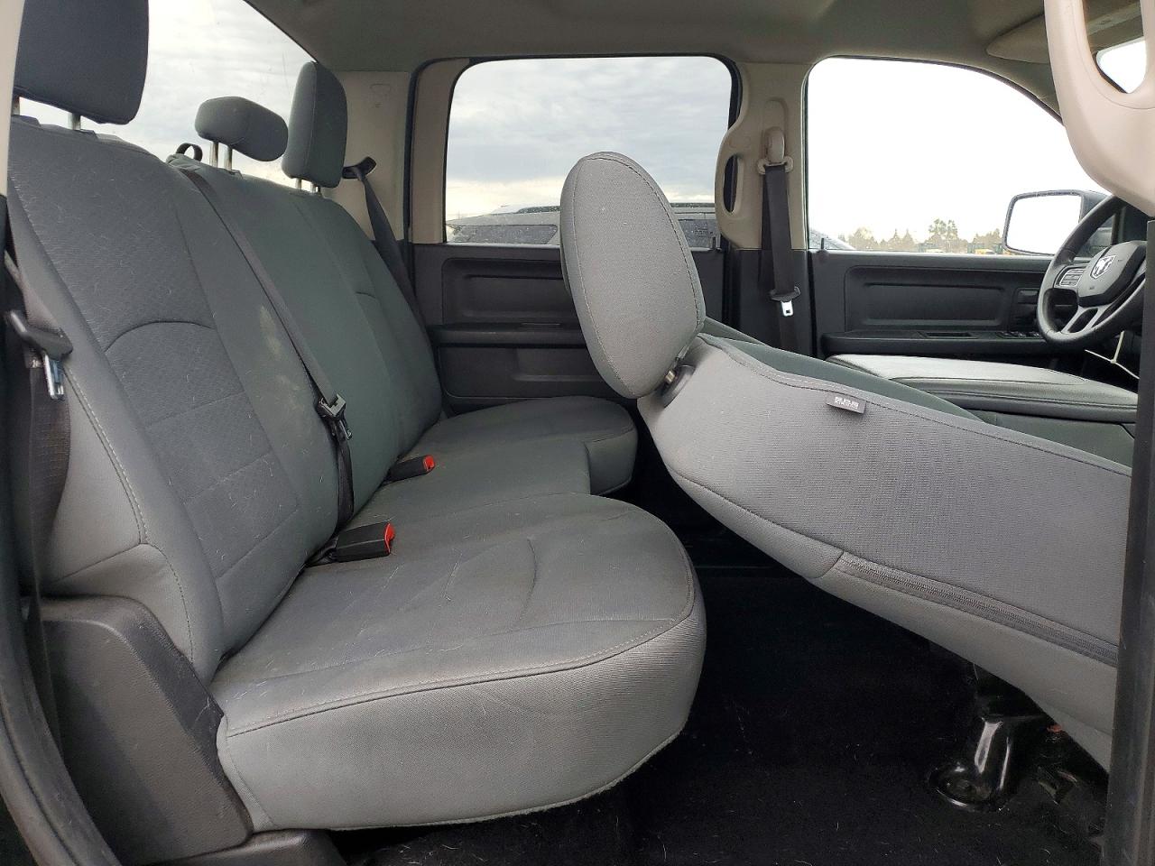 2015 RAM TRUCKS 1500