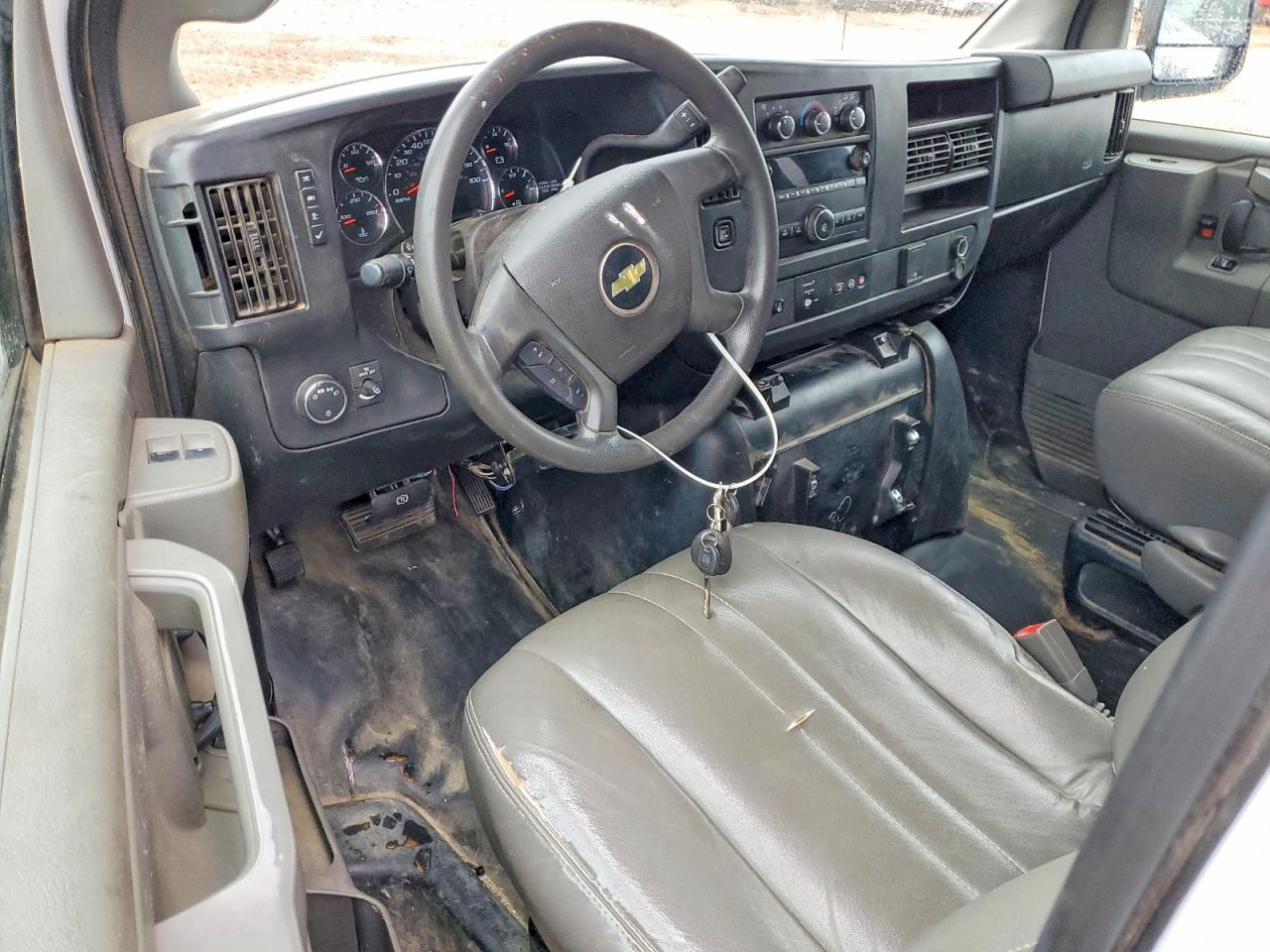 2019 CHEVROLET EXPRESS