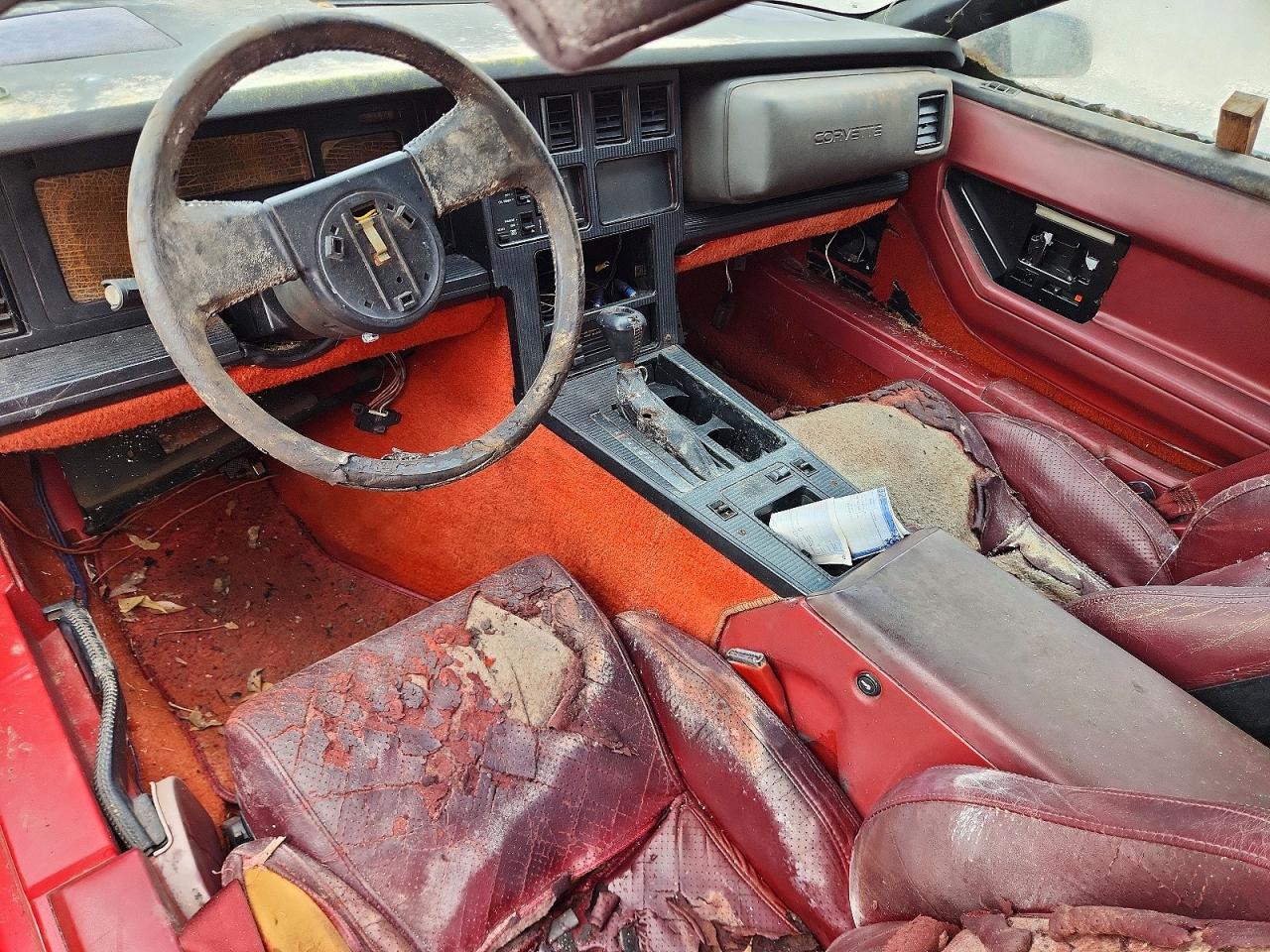 1984 CHEVROLET CORVETTE