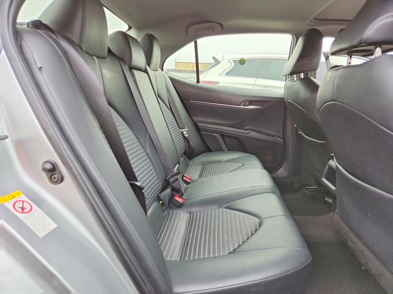 2018 TOYOTA CAMRY