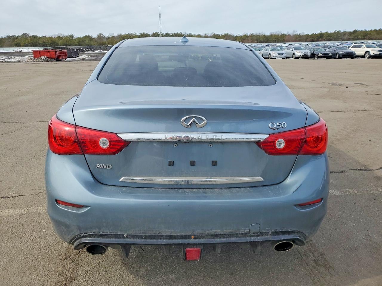 2015 INFINITI Q50