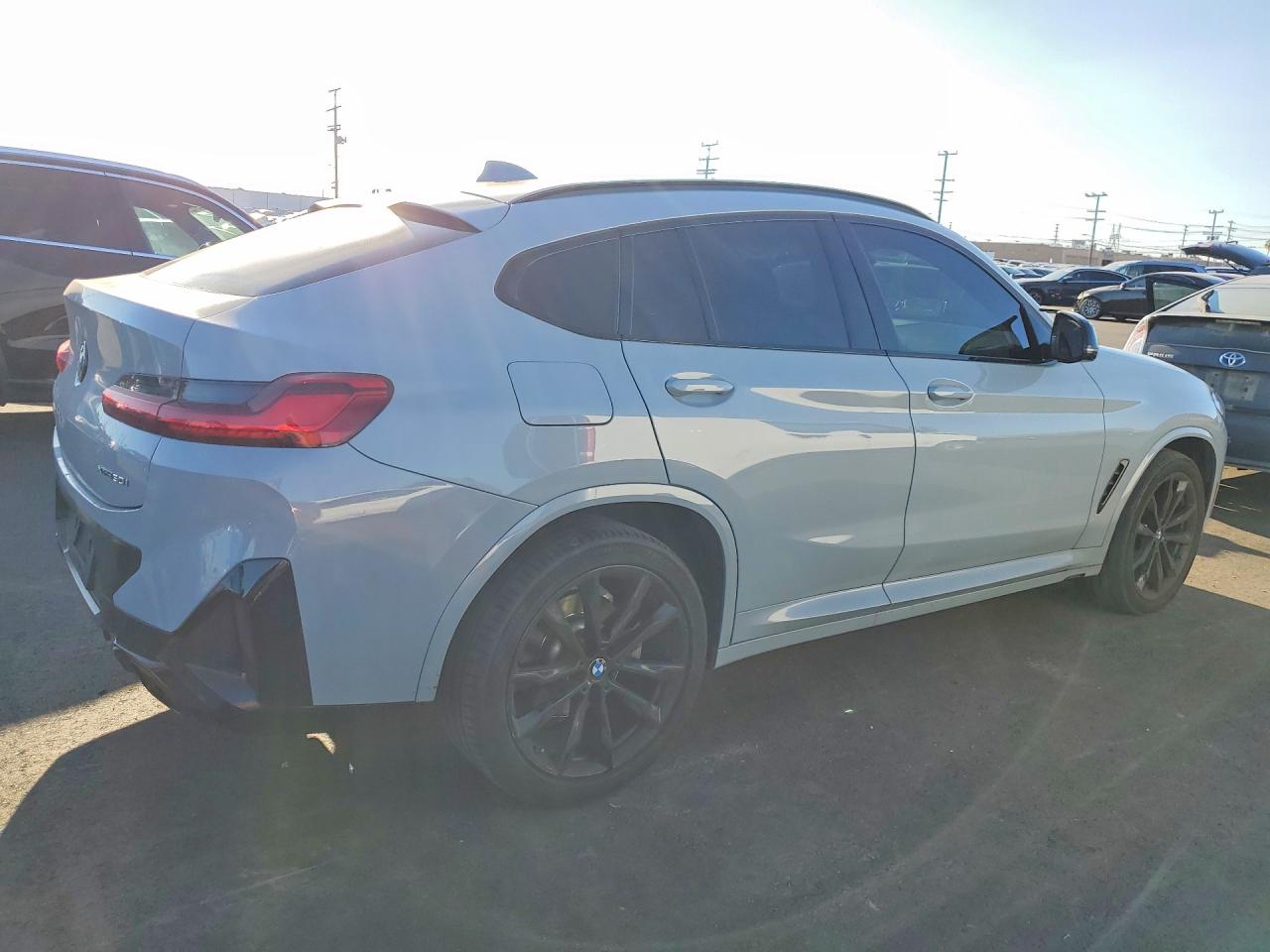 2023 BMW X4