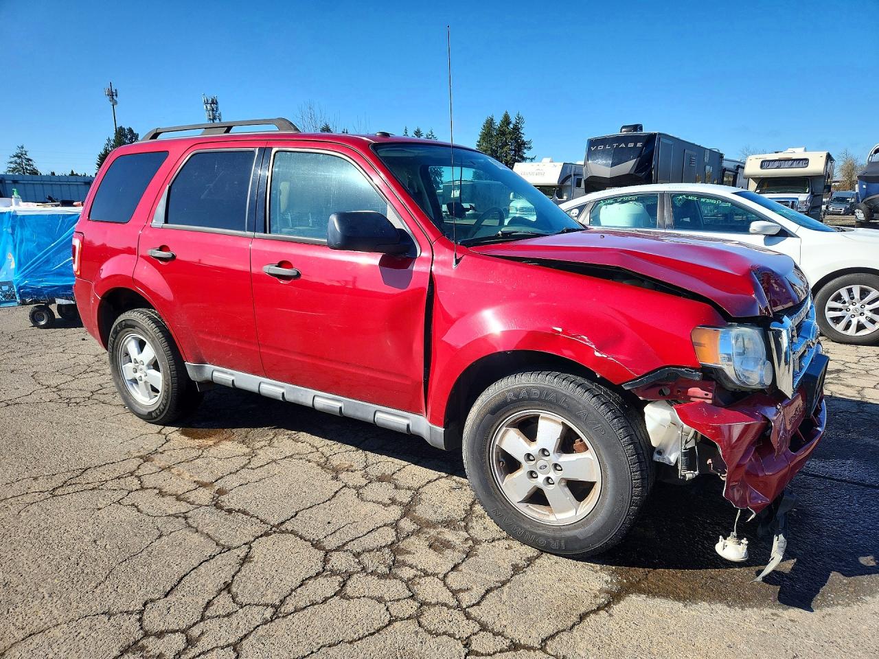 2011 FORD ESCAPE