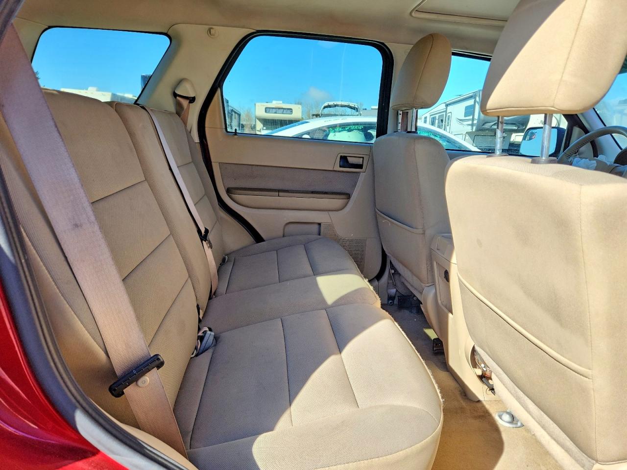 2011 FORD ESCAPE