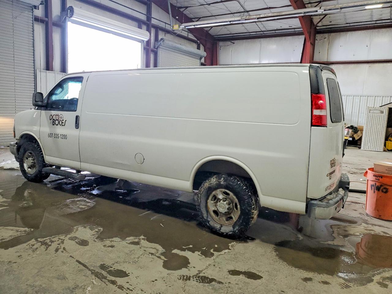 2023 CHEVROLET EXPRESS
