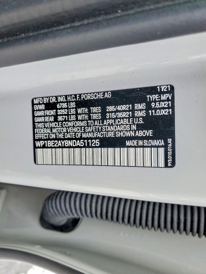 2022 PORSCHE CAYENNE