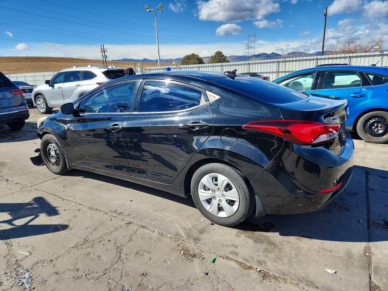 2016 HYUNDAI ELANTRA