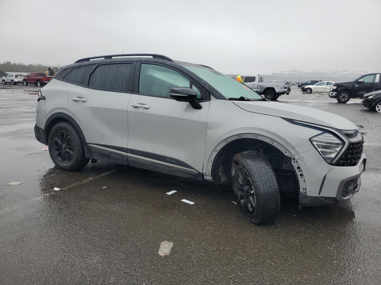 2023 KIA SPORTAGE X