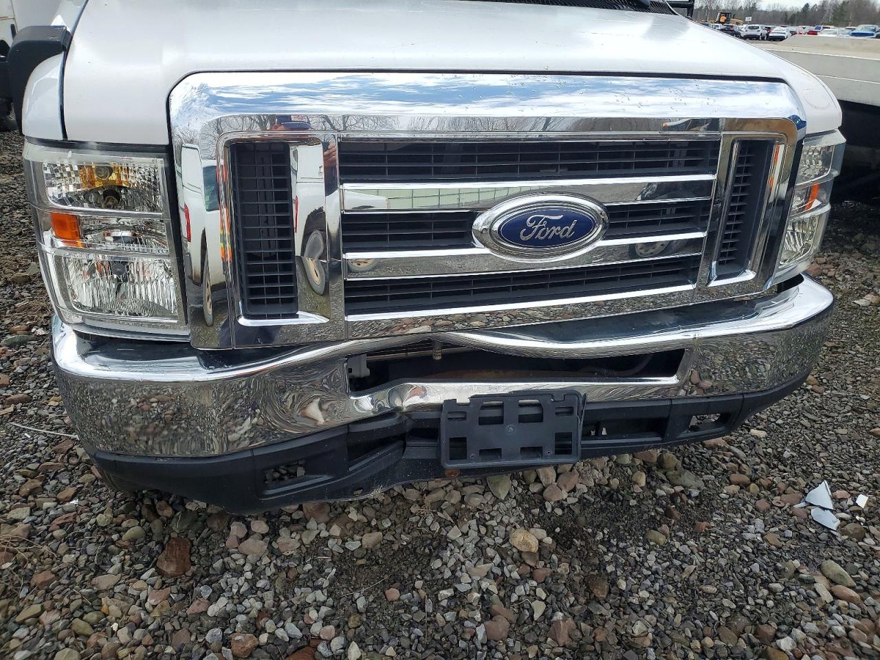 2017 FORD ECONOLINE