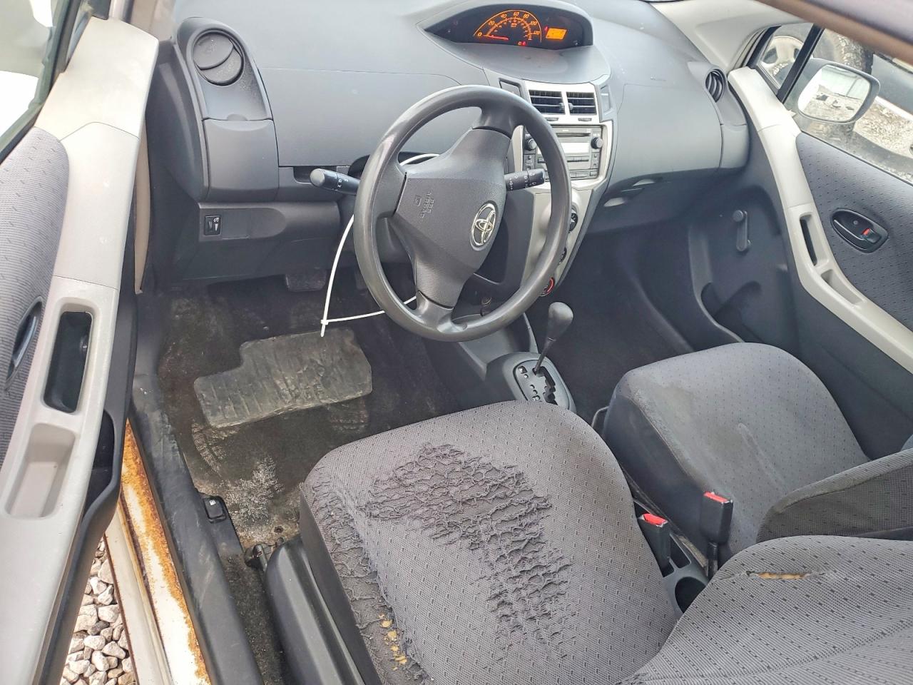 2009 TOYOTA YARIS
