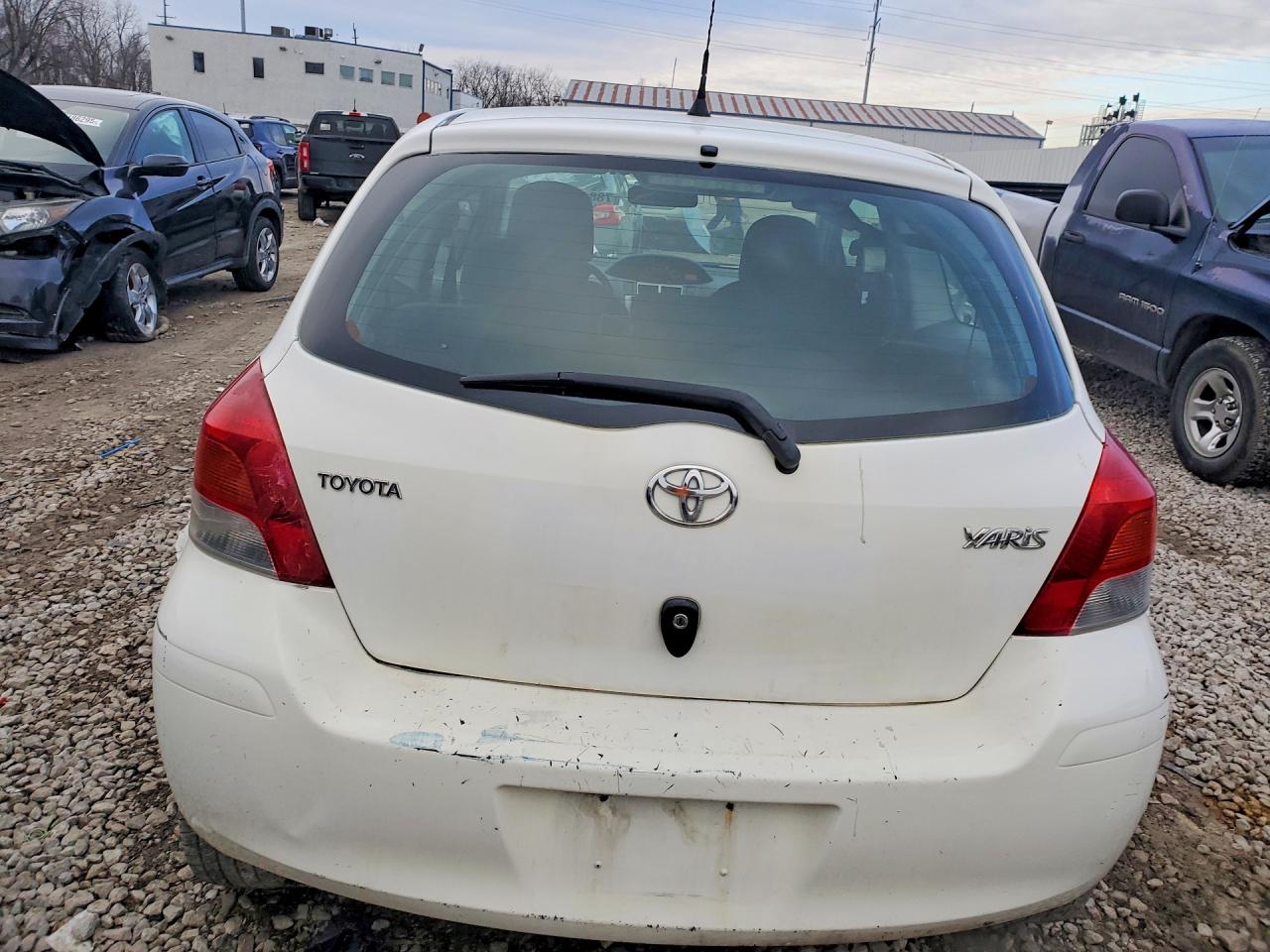 2009 TOYOTA YARIS