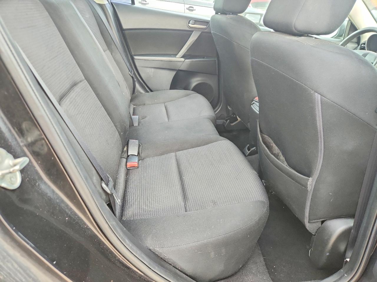 2013 MAZDA 3