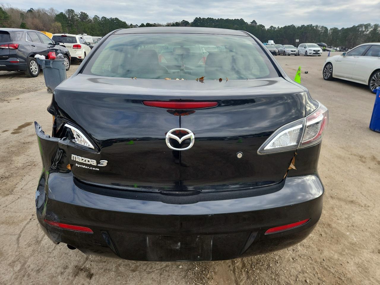 2013 MAZDA 3