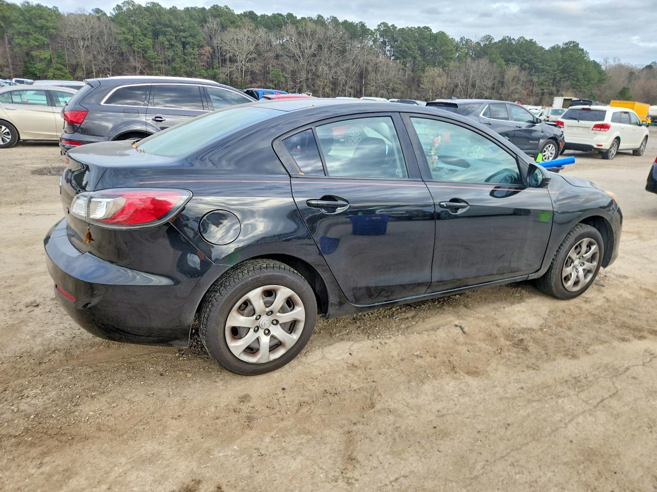 2013 MAZDA 3