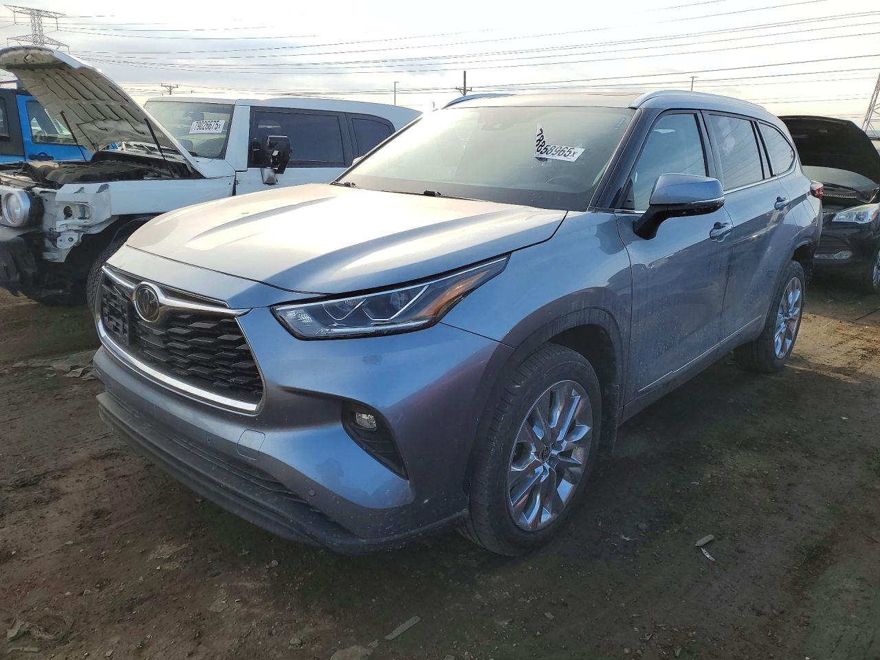 2020 TOYOTA HIGHLANDER