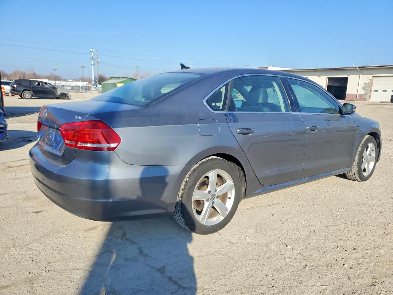 2015 VOLKSWAGEN PASSAT