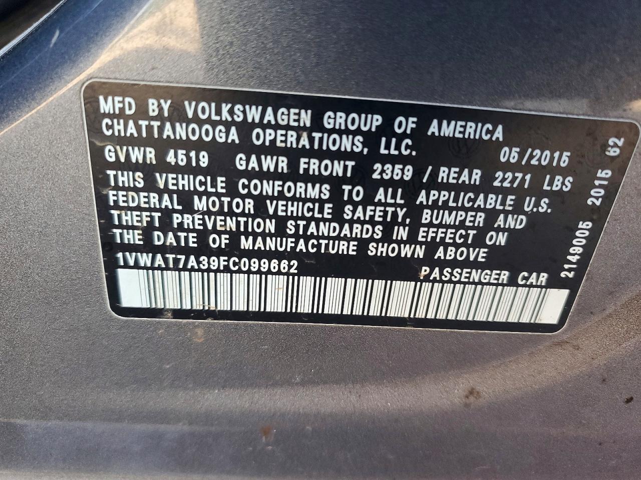 2015 VOLKSWAGEN PASSAT
