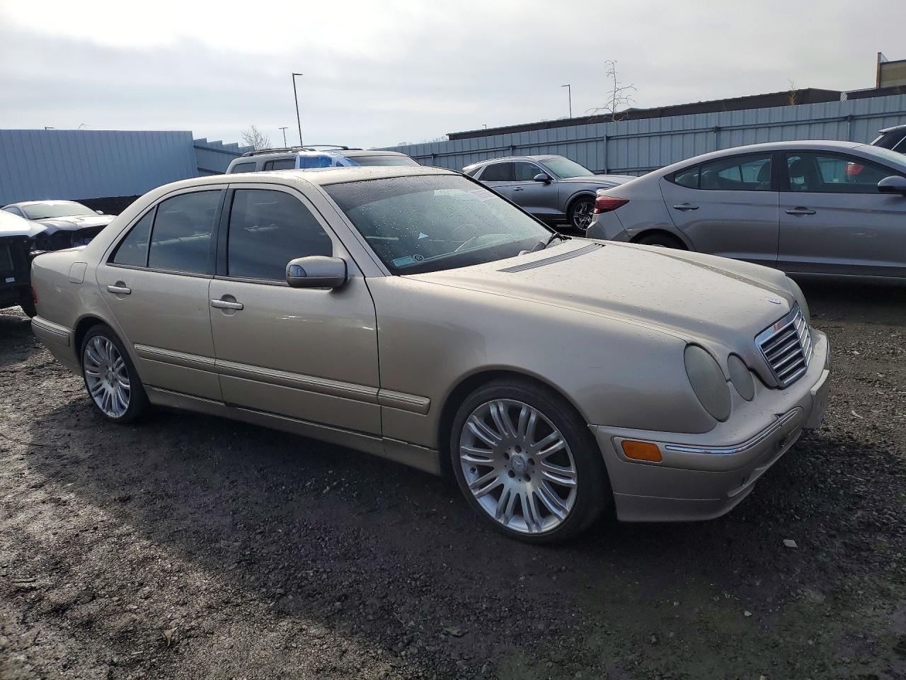 2001 MERCEDES-BENZ E-CLASS