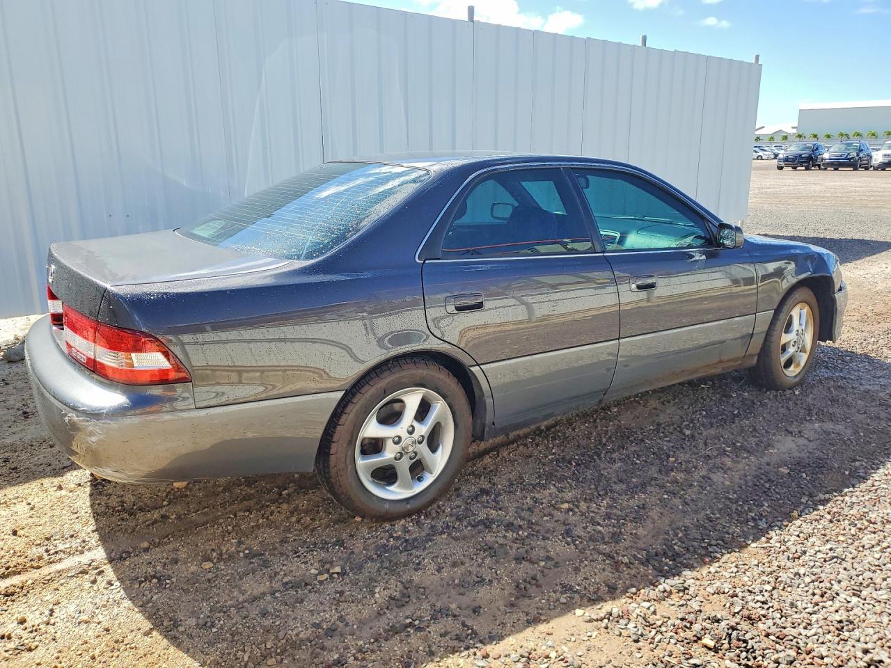 2001 LEXUS ES250
