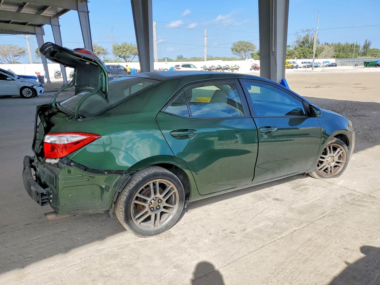 2015 TOYOTA COROLLA