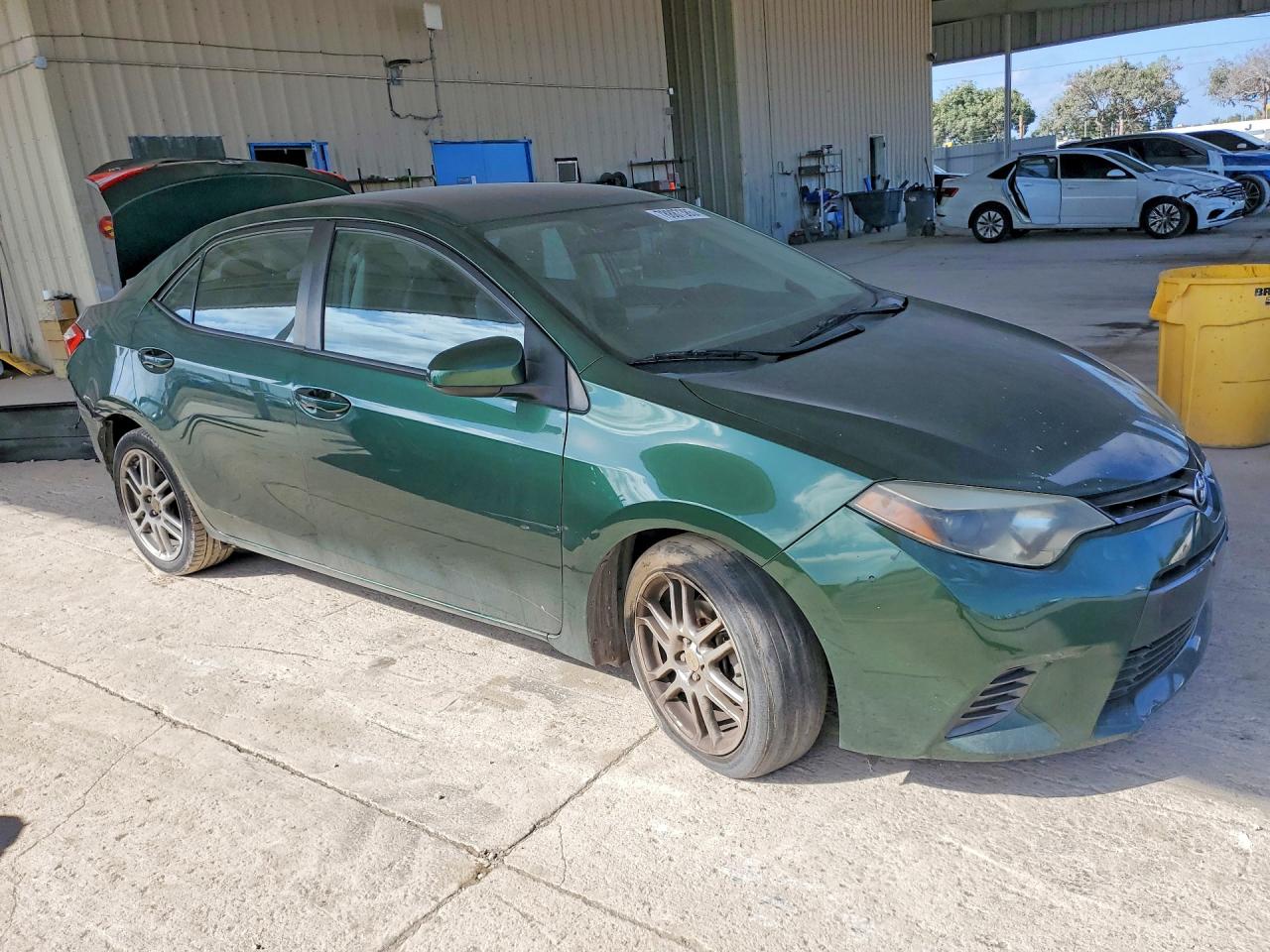 2015 TOYOTA COROLLA
