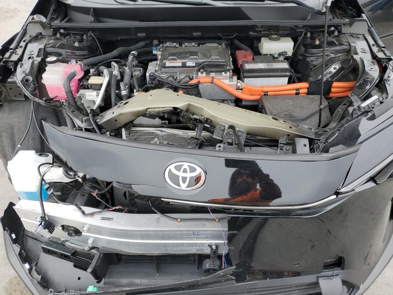 2023 TOYOTA BZ4X XLE