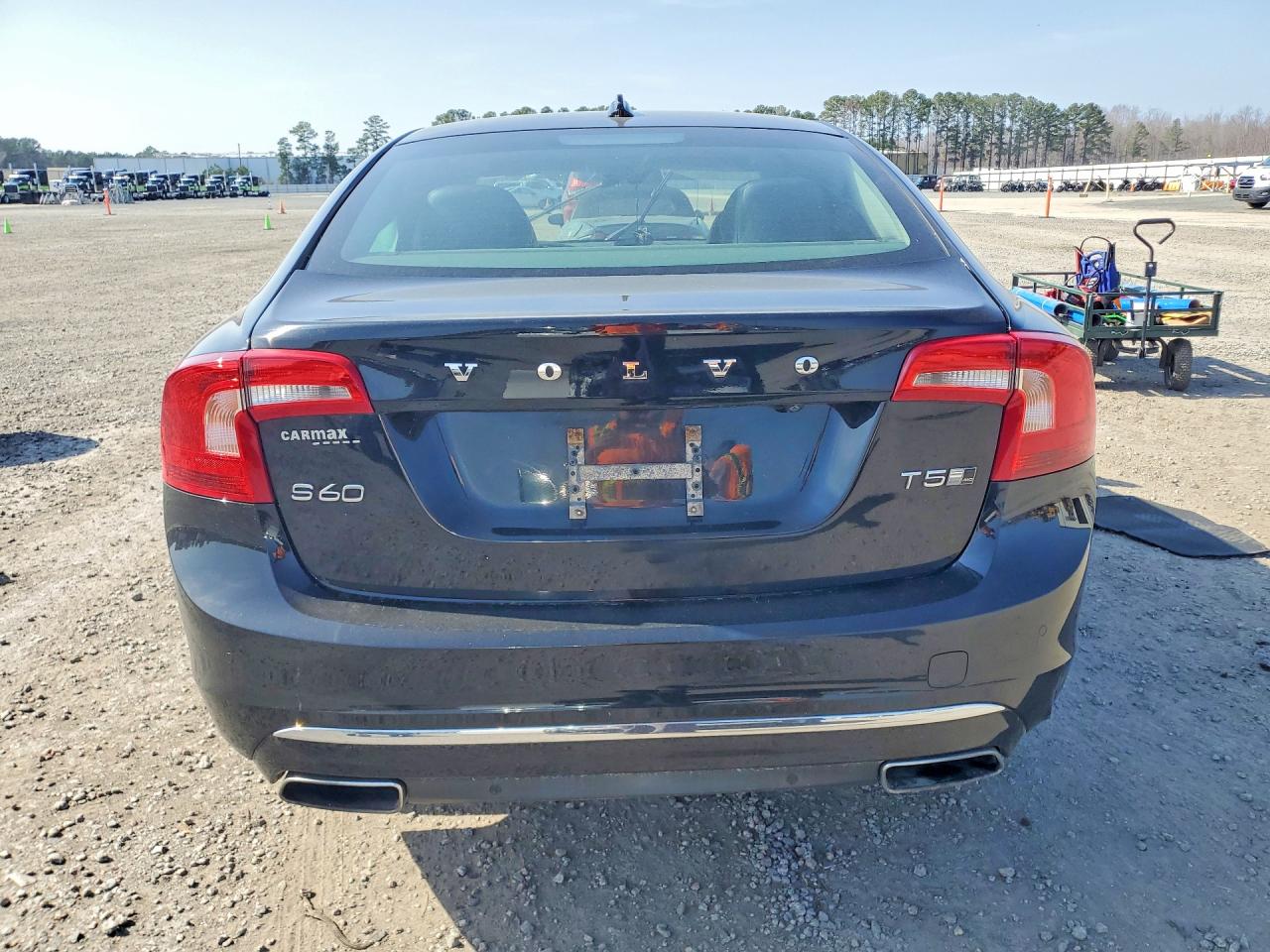 2017 VOLVO S60