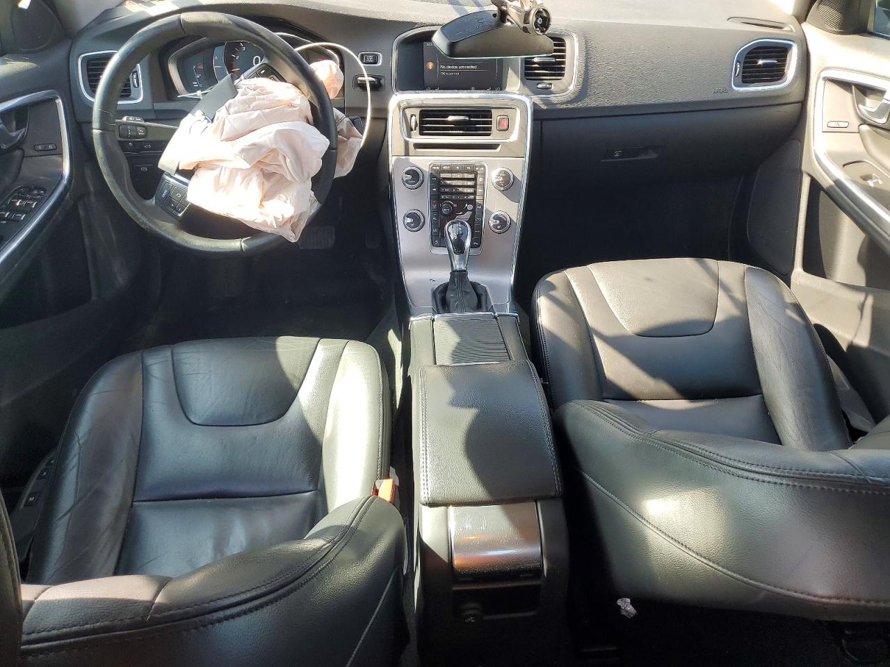 2017 VOLVO S60