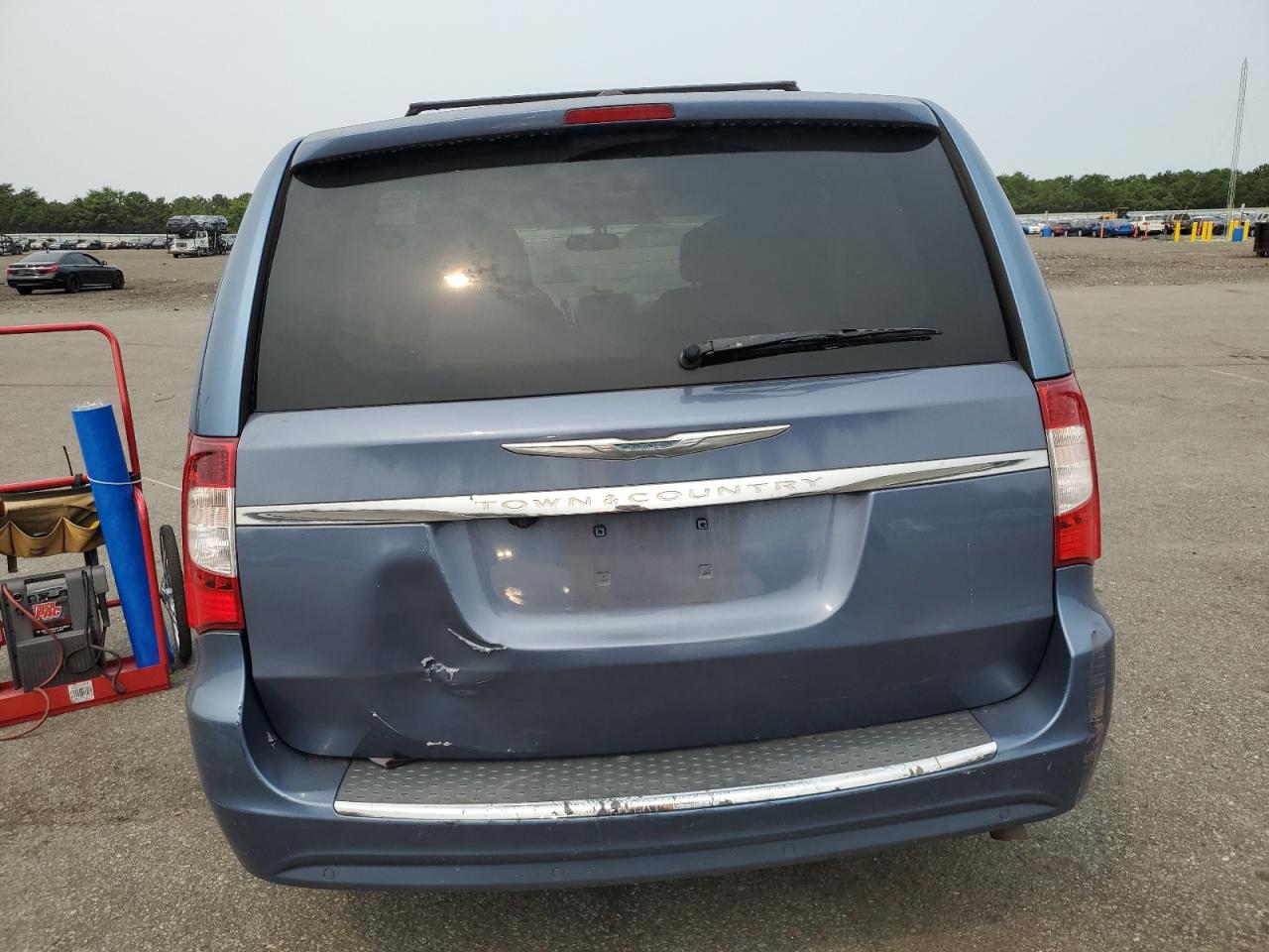 2011 CHRYSLER MINIVAN