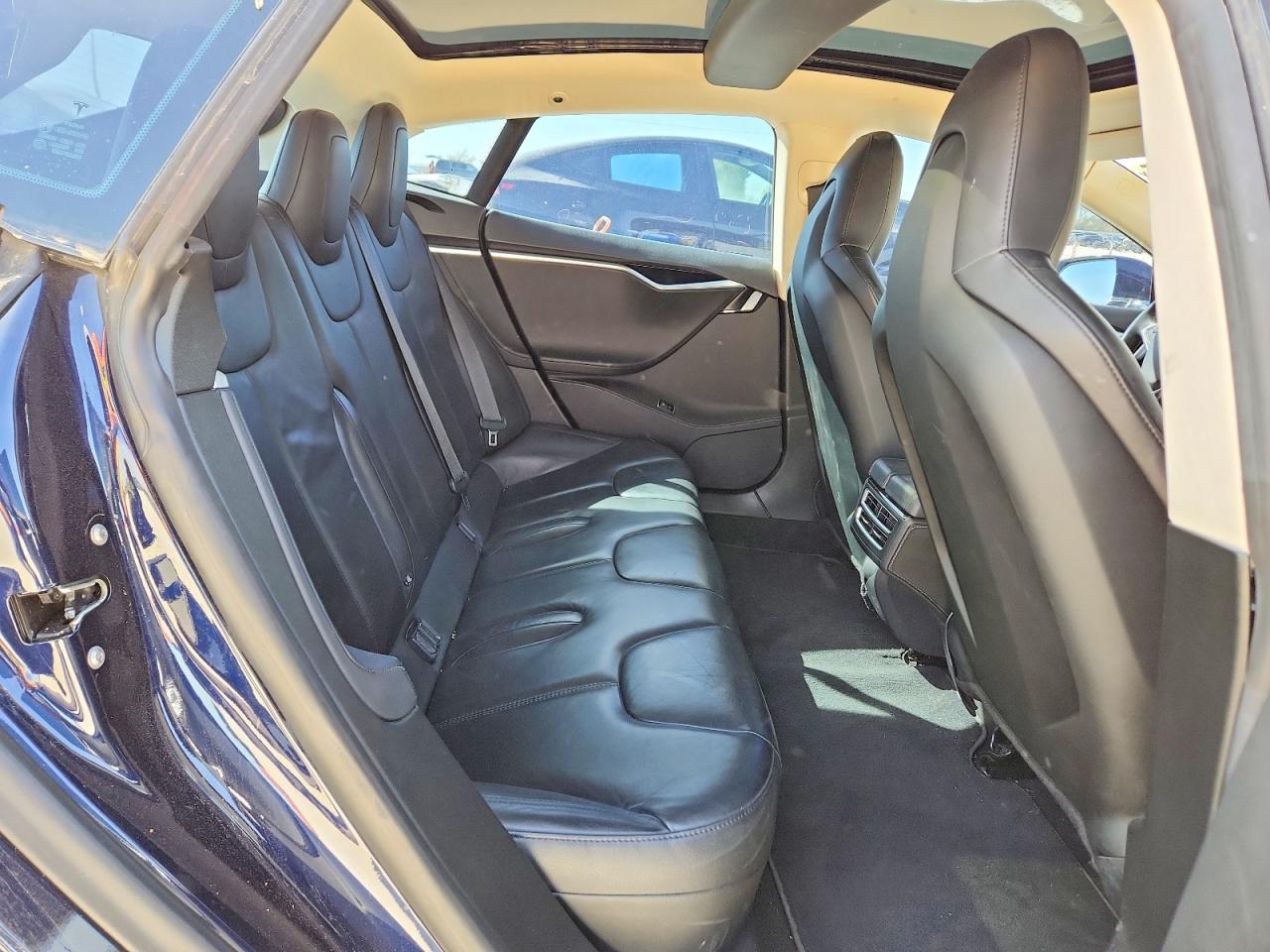 2015 TESLA MODEL S