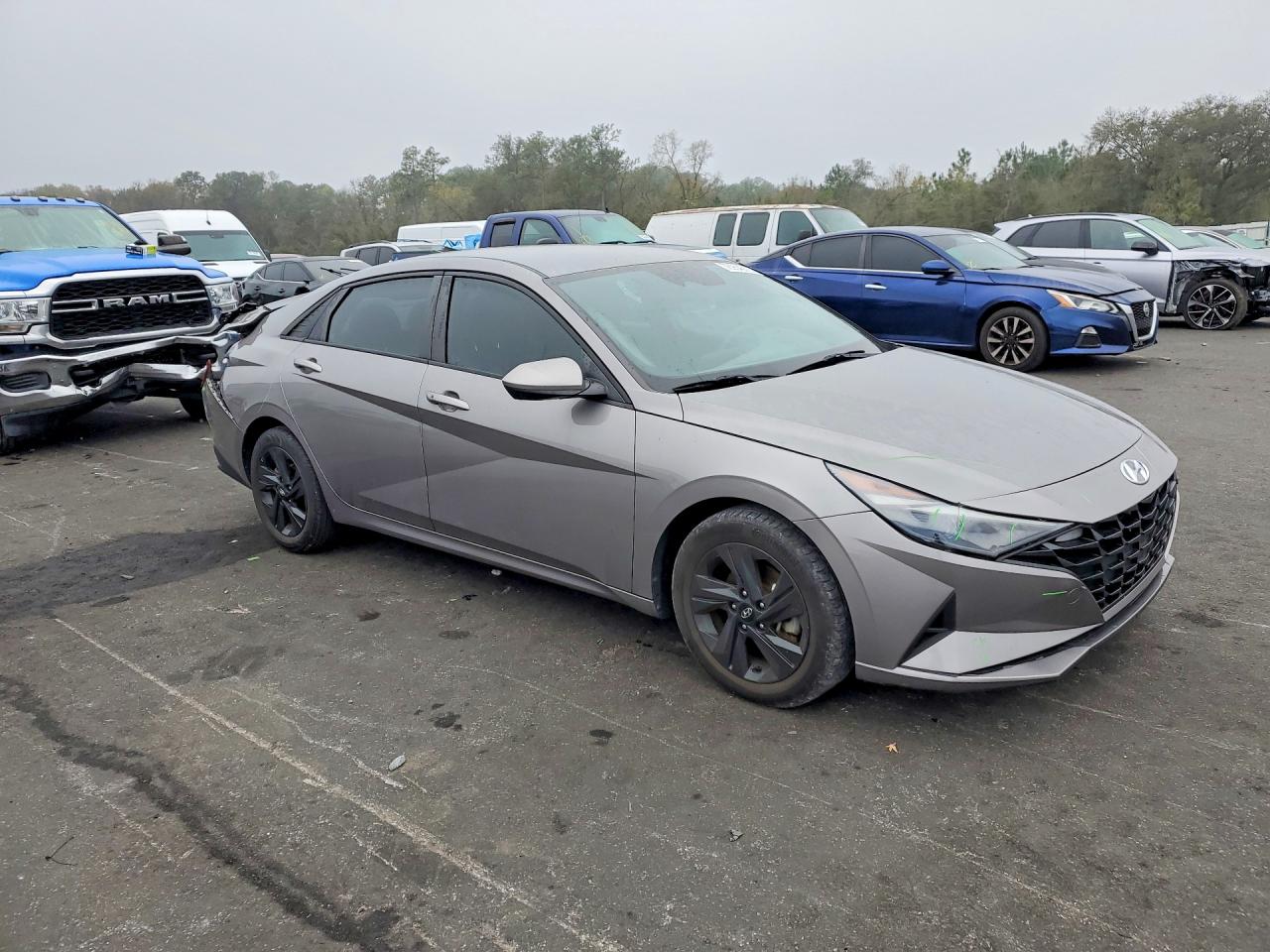 2023 HYUNDAI ELANTRA