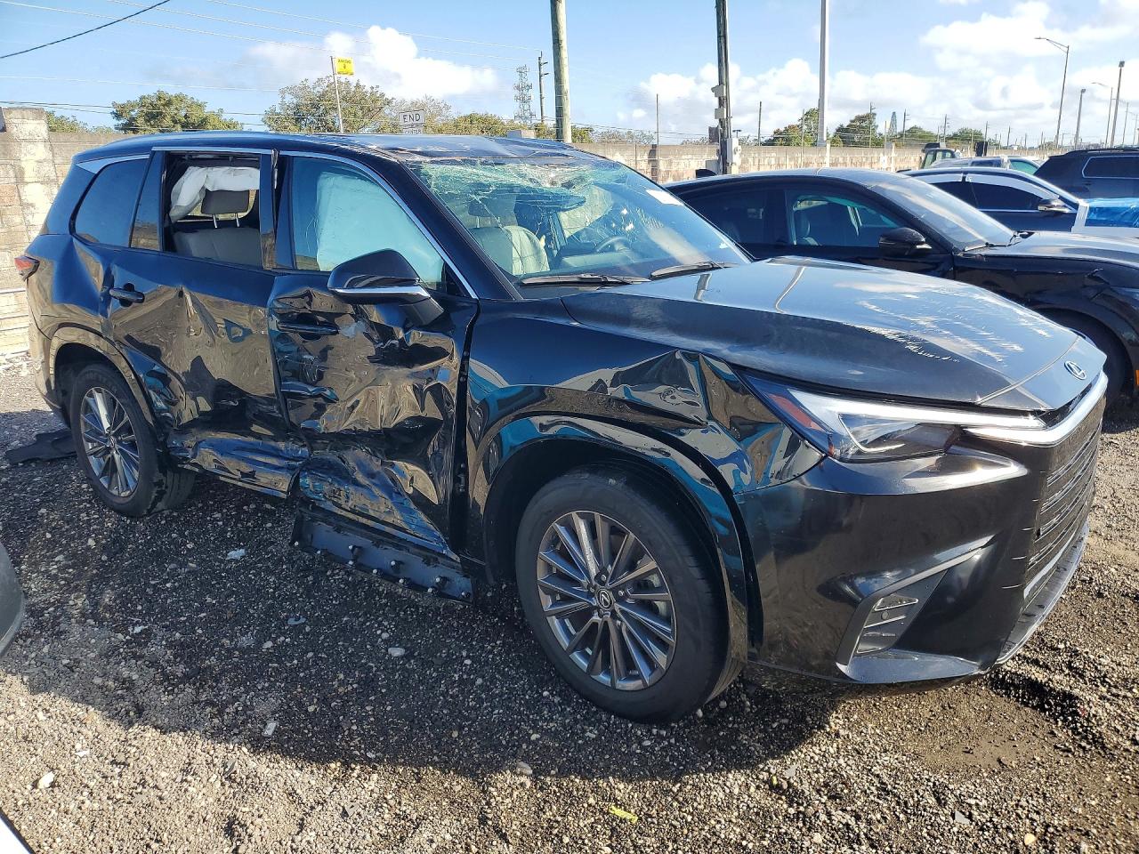 2025 LEXUS