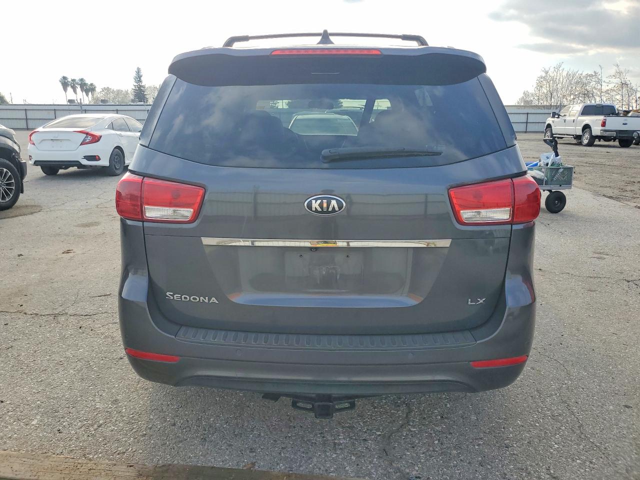 2016 KIA SEDONA