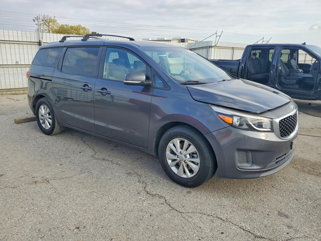 2016 KIA SEDONA