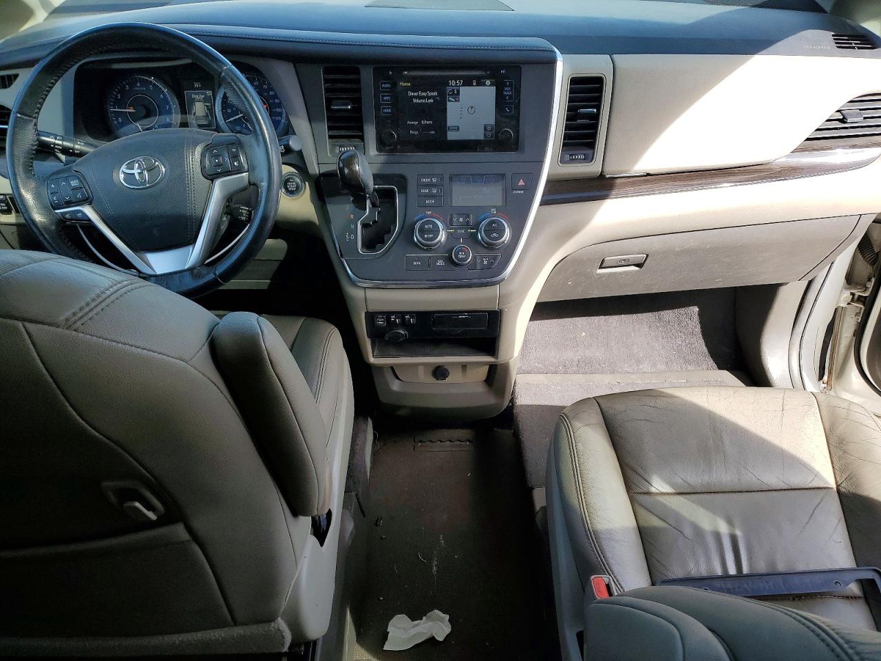 2015 TOYOTA SIENNA