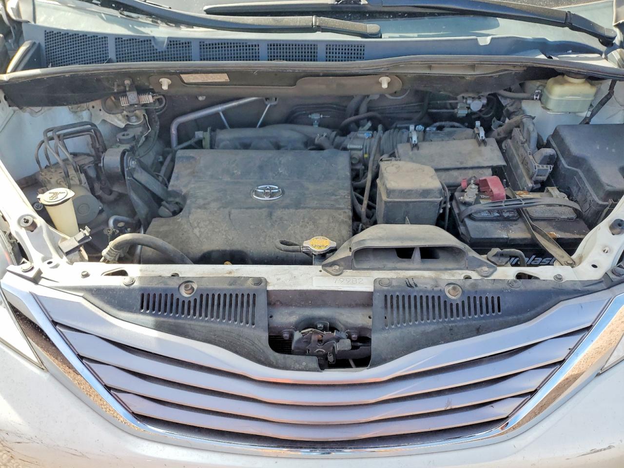 2015 TOYOTA SIENNA
