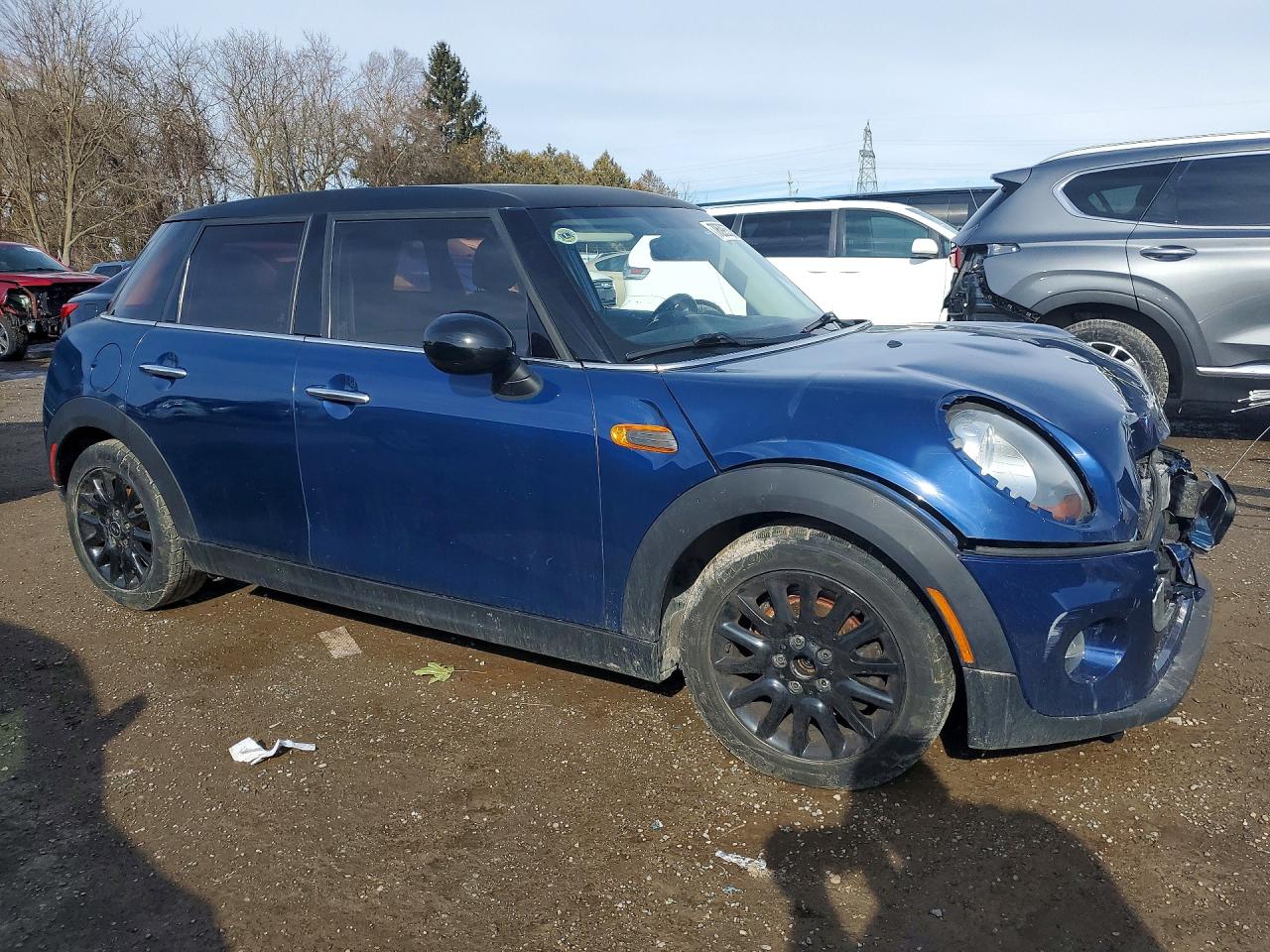 2017 MINI COOPER