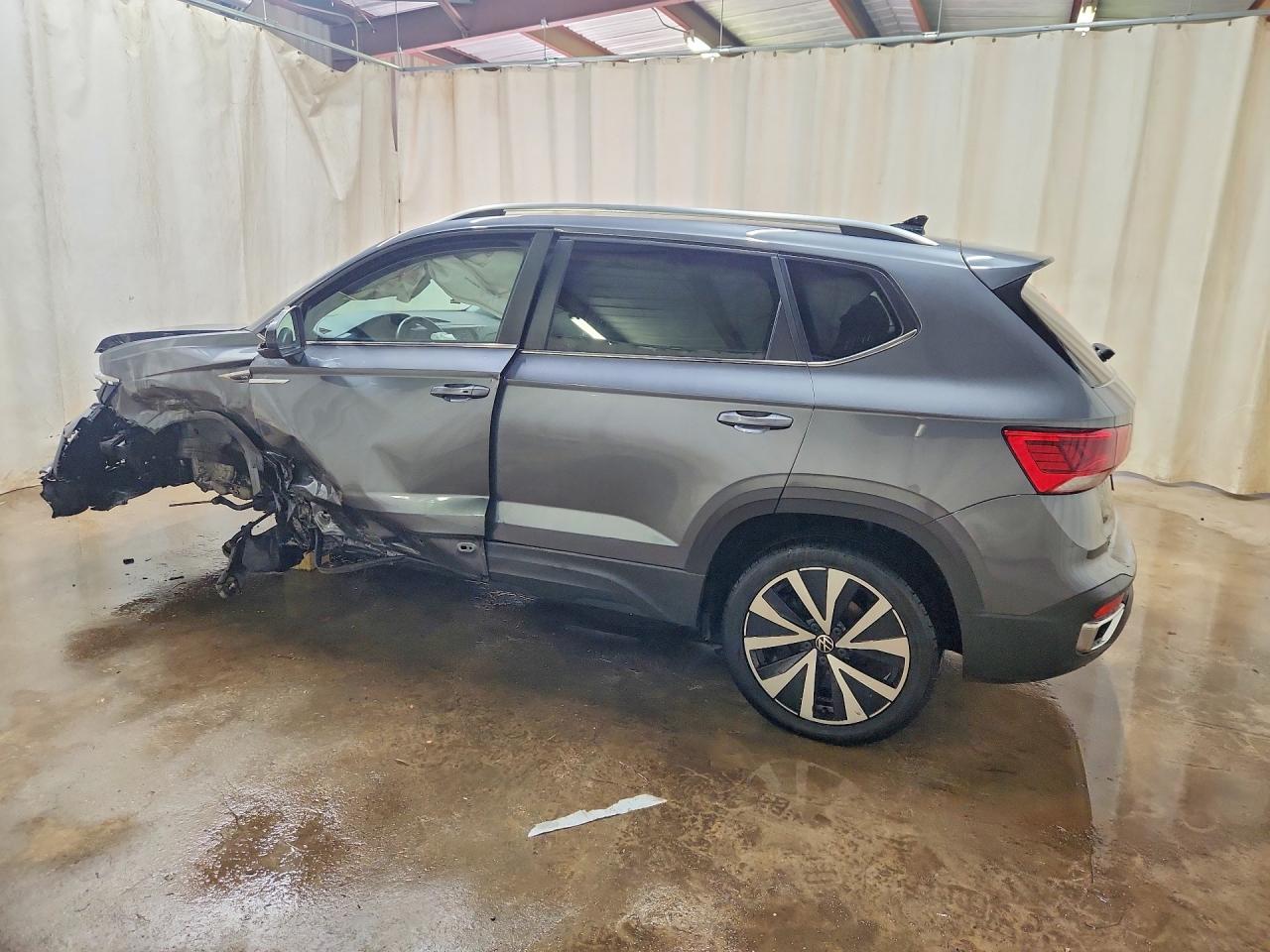 2022 VOLKSWAGEN TAOS