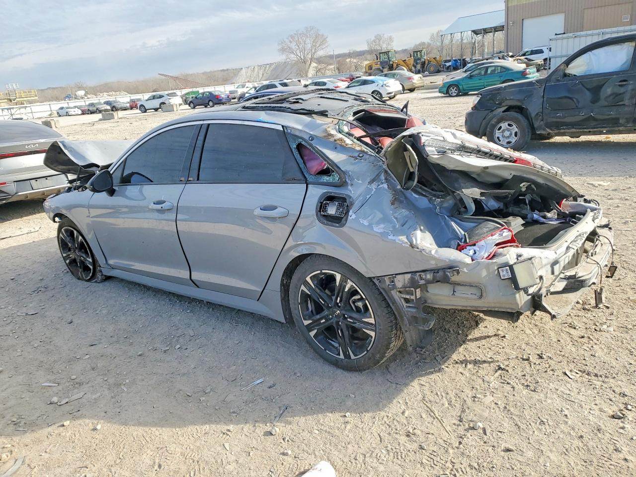 2022 KIA K5
