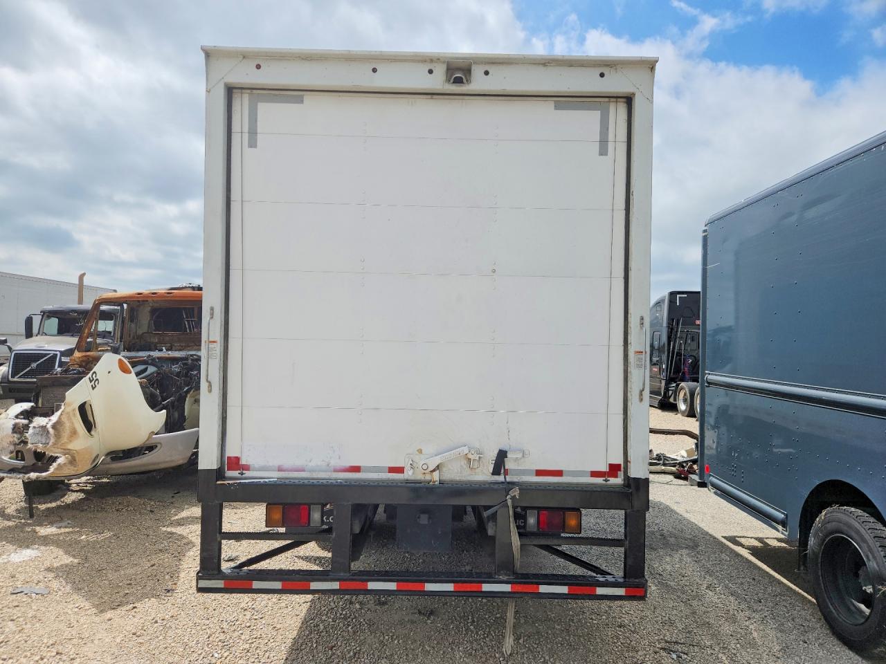 2020 ISUZU NPR