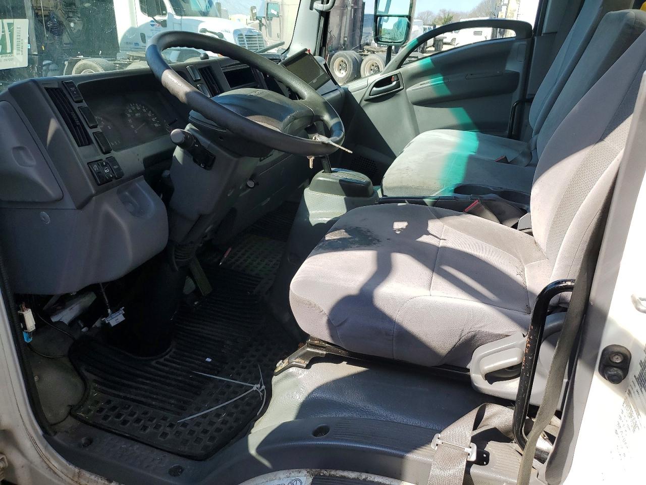 2020 ISUZU NPR