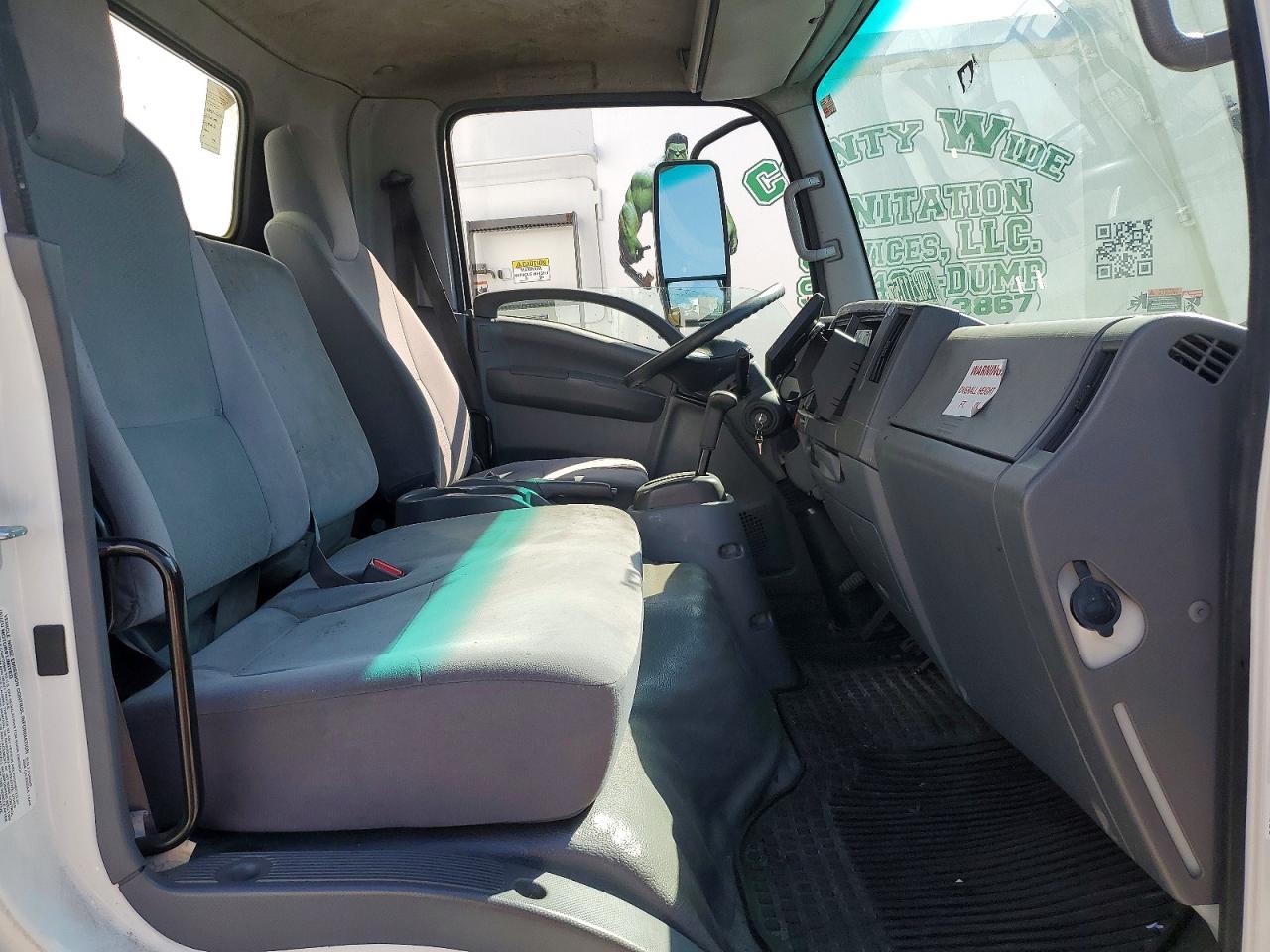 2020 ISUZU NPR