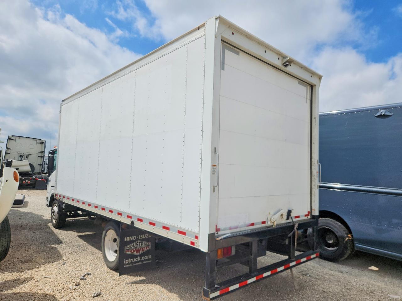 2020 ISUZU NPR