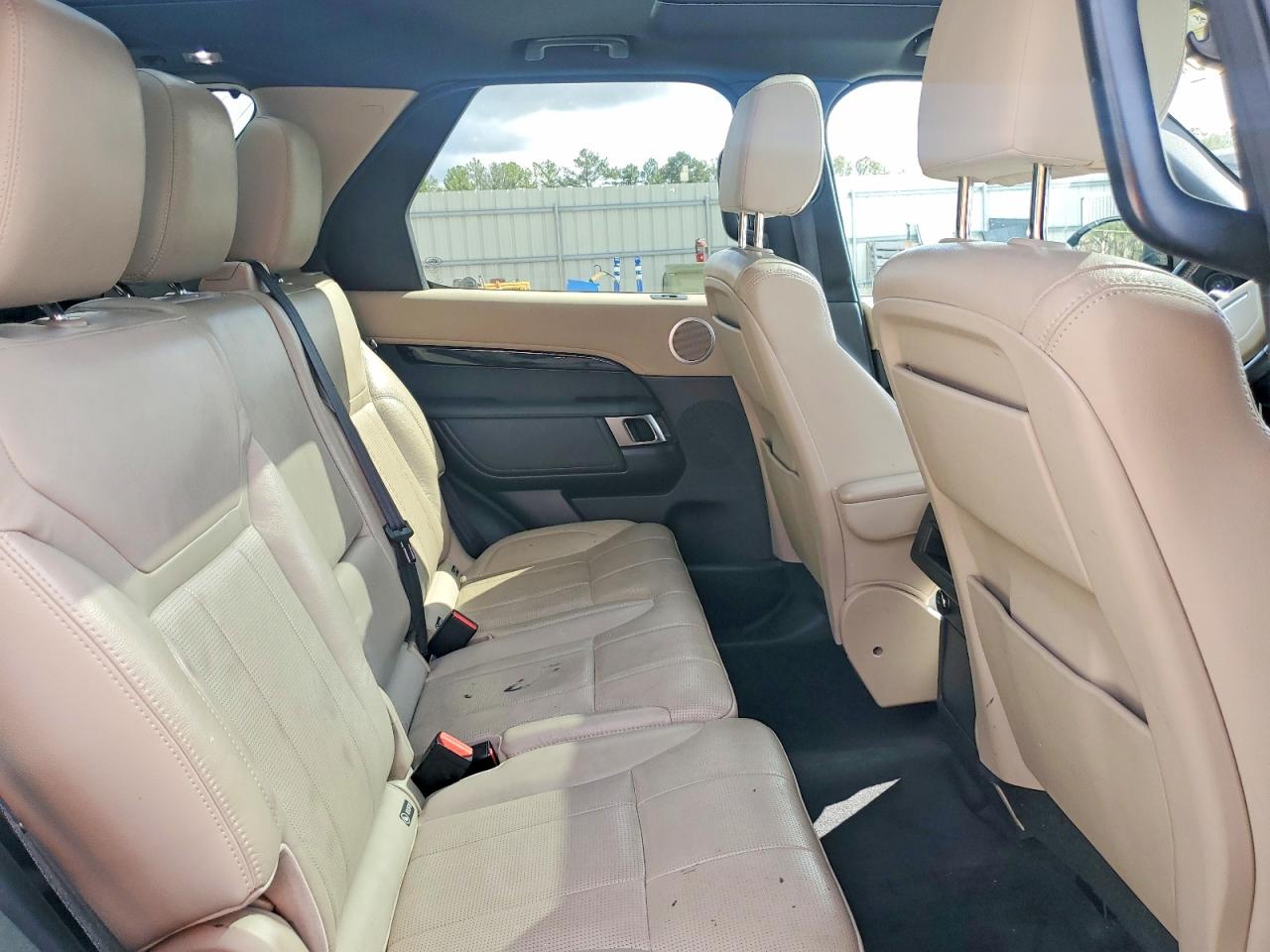 2017 LAND ROVER DISCOVERY